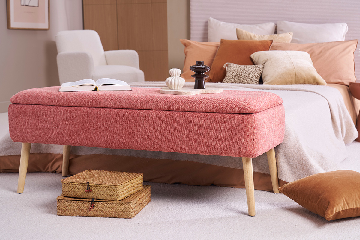 Banc coffre en tissu effet velours textur� terracotta et bois clair massif L120 cm LARS