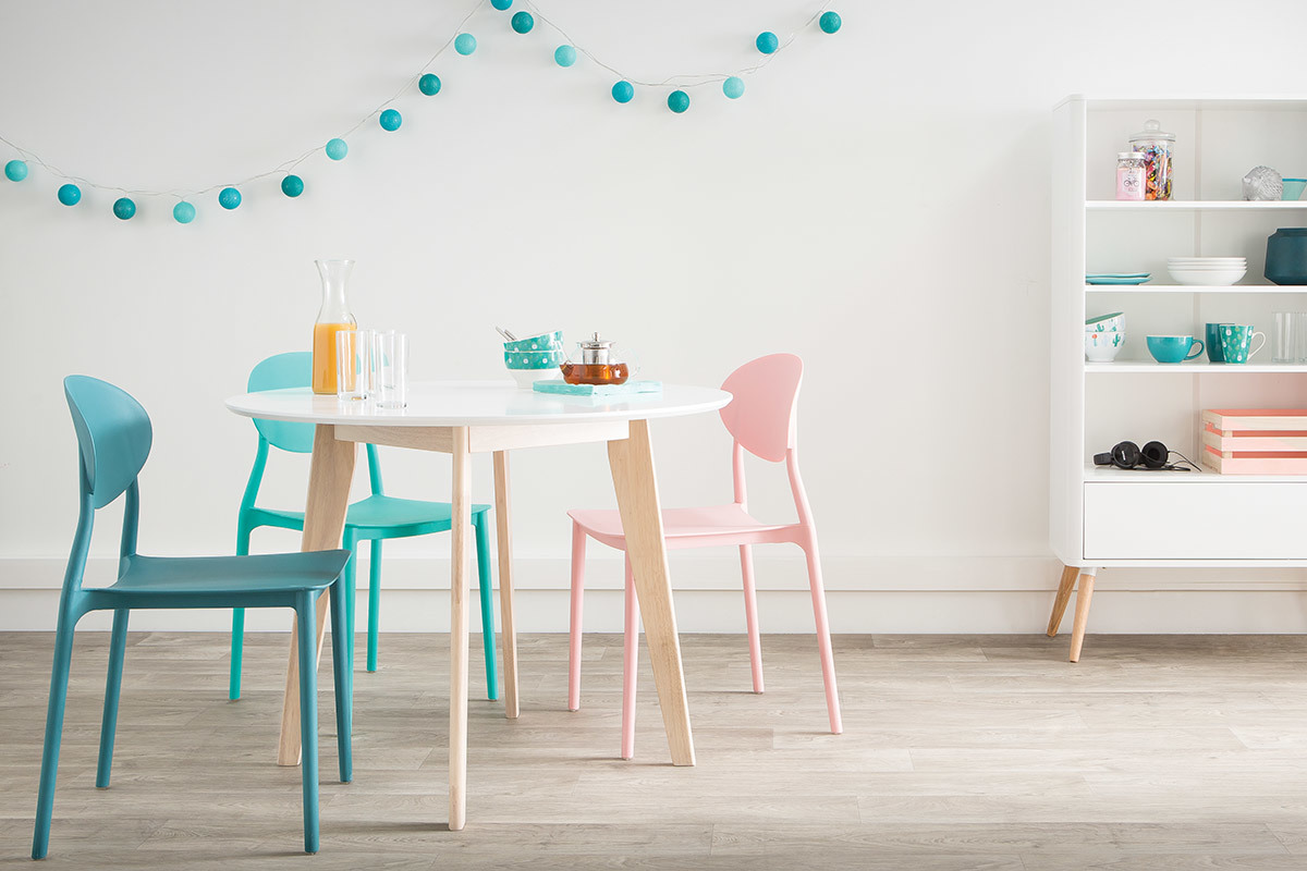 Chaises design empilables gris clair int�rieur - ext�rieur (lot de 2) ANNA