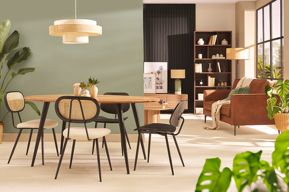 Table � manger ovale en bois massif et m�tal noir L160 cm OBALI